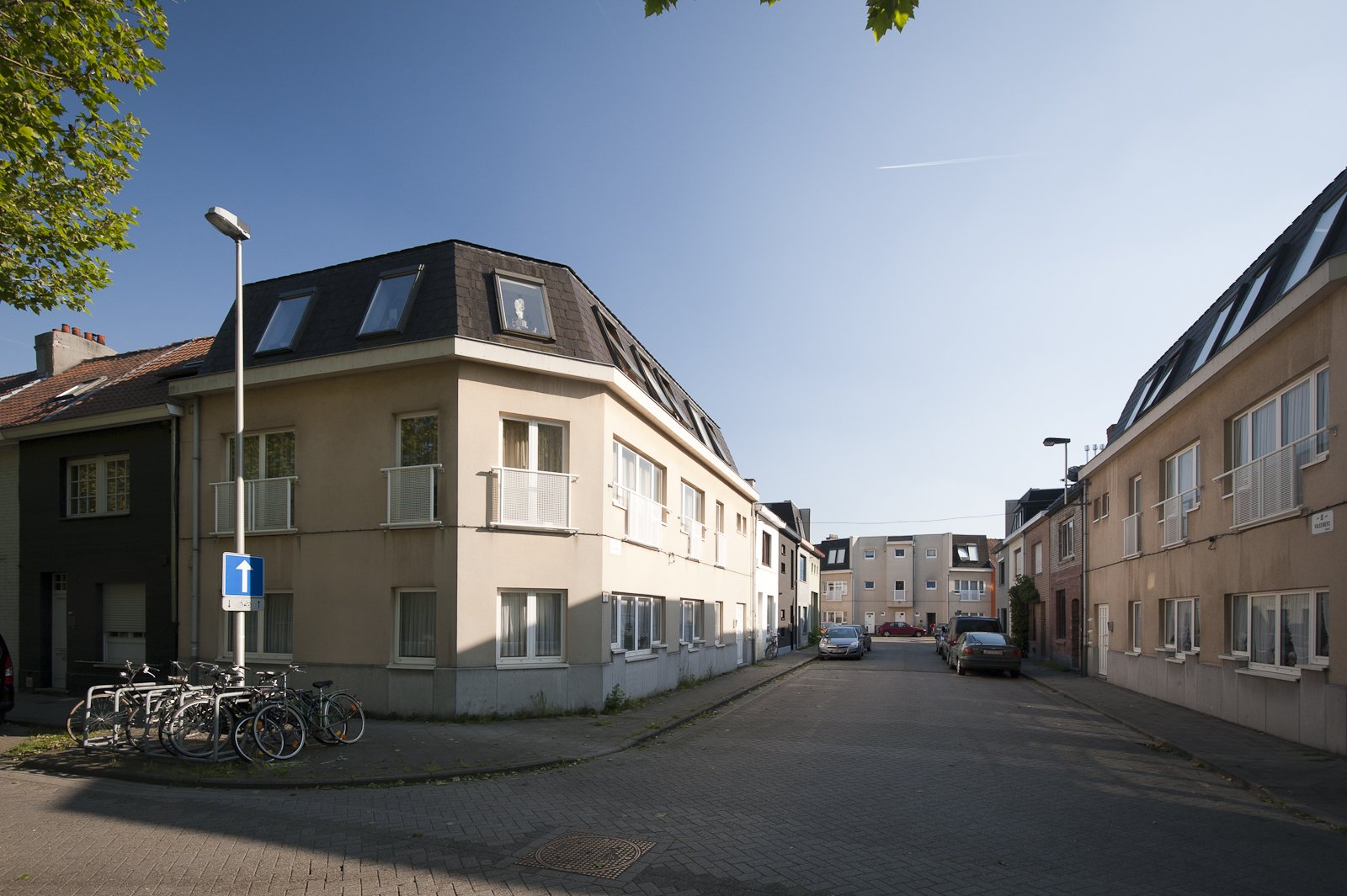 Valkeniersstraat Gevelbeeld appartementsgebouw Valkeniersstraat 2-4